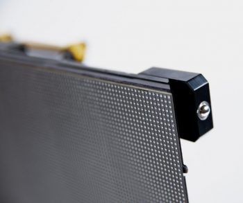 Detailaufname ROE Bo2 LED-Panel (Black Onyx 2.8)