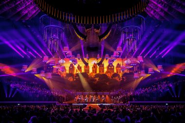 Podium mit LED-Wänden