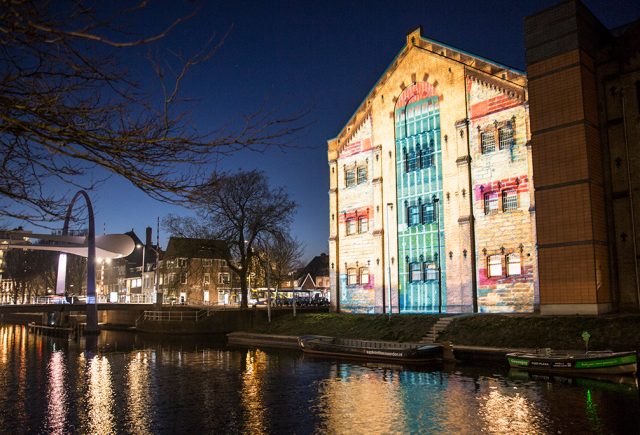 Projection mapping sur l'extérieur du bâtiment