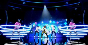 Augmented visuals in SBS6 show DanceSing