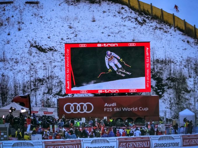 Mobiel LED-scherm bij Ski world cup