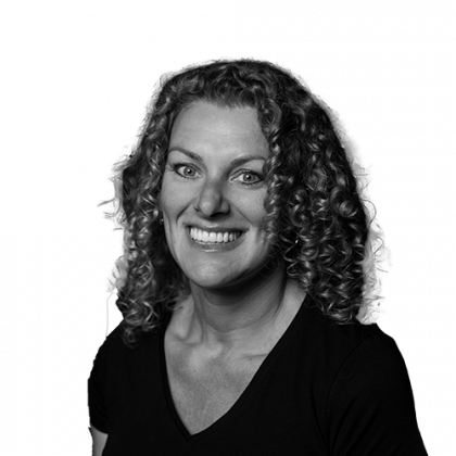 Isis Bron Front Office Employee