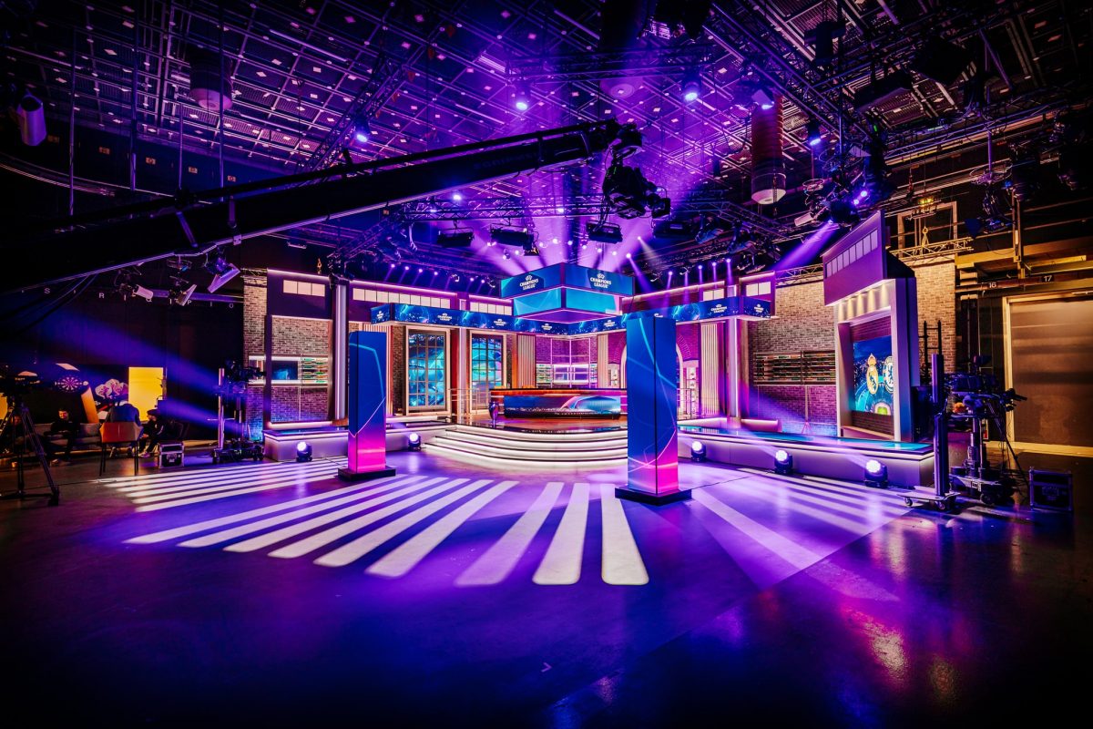 RTL Champions League studio door Faber