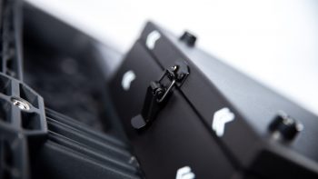 Detailfoto ROE Black Marble 4 led-vloer