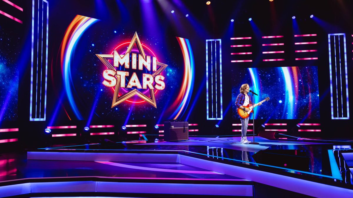 Mini Stars TV studio met LED podium