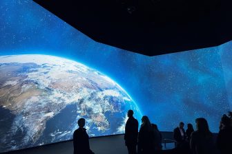 BBC Earth Experience projectie van aarde