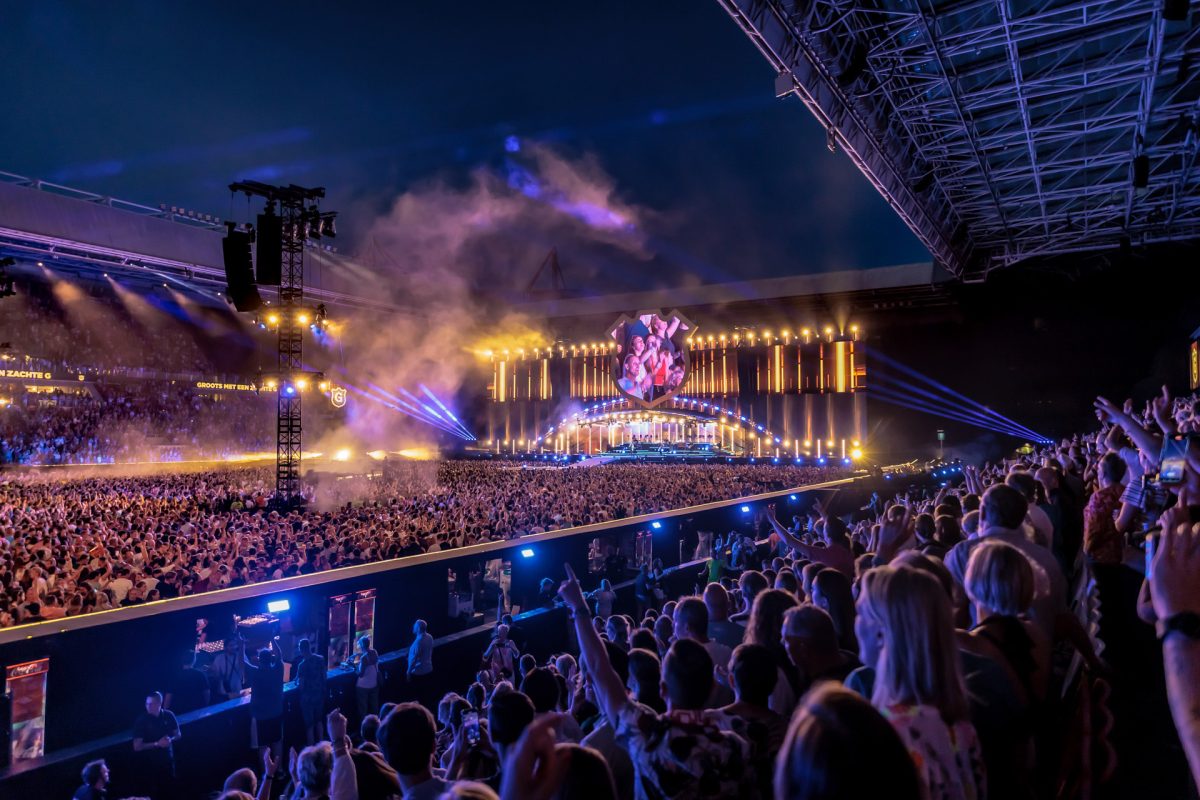 Podium Guus Meeuwis Groots met een zachte G