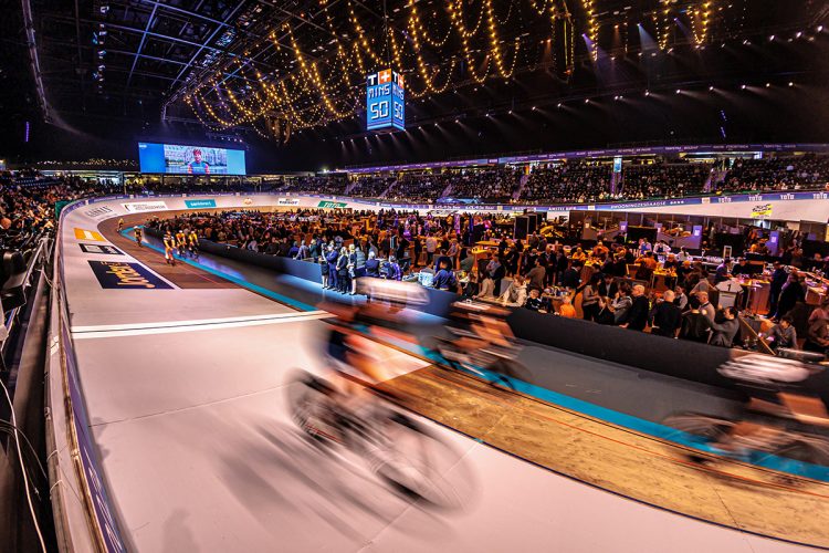 Meerdere LED-schermen bij sportevenement Rotterdam Ahoy