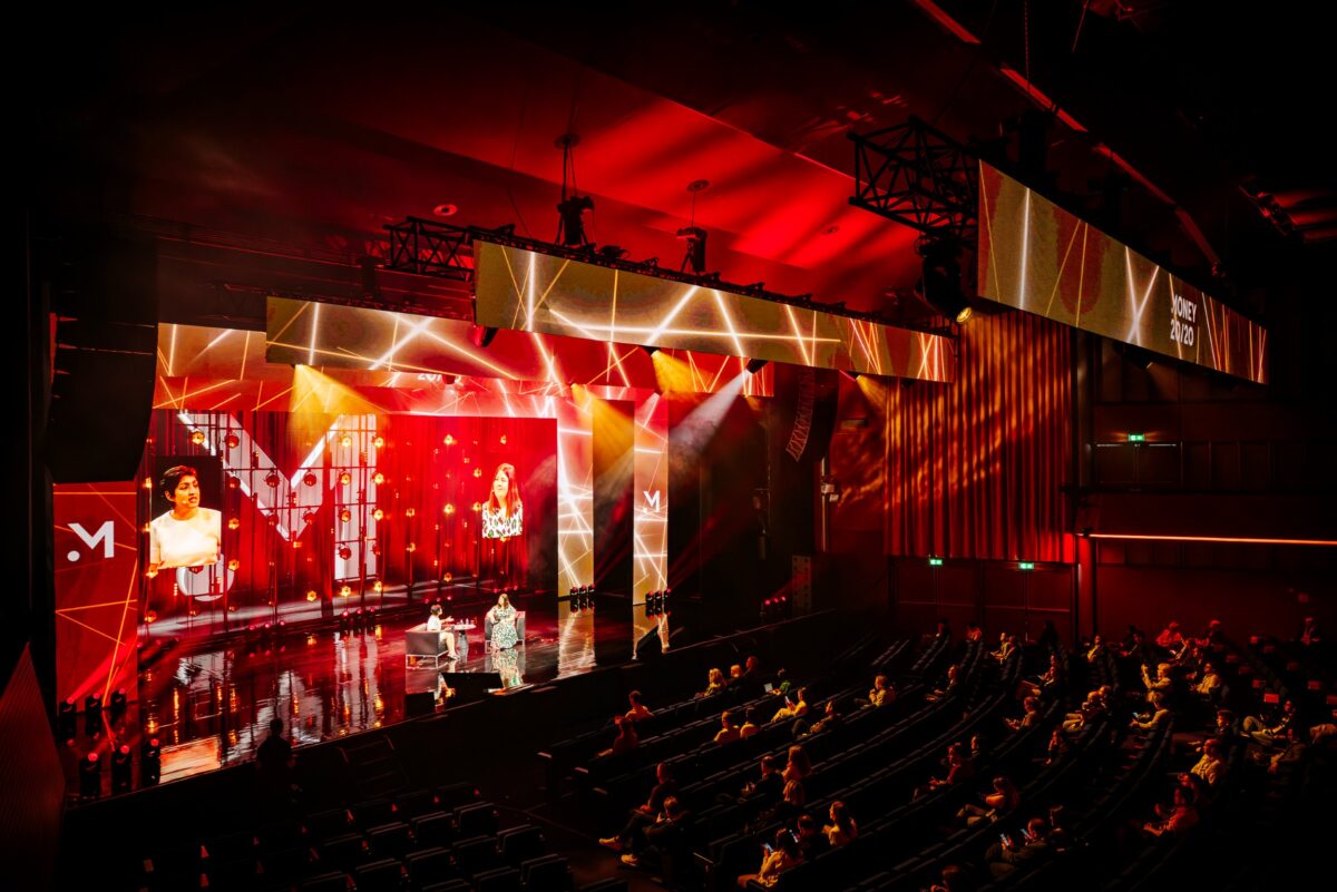 Money2020 video screen